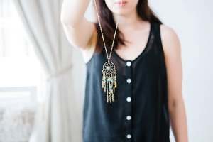 colgador de collares